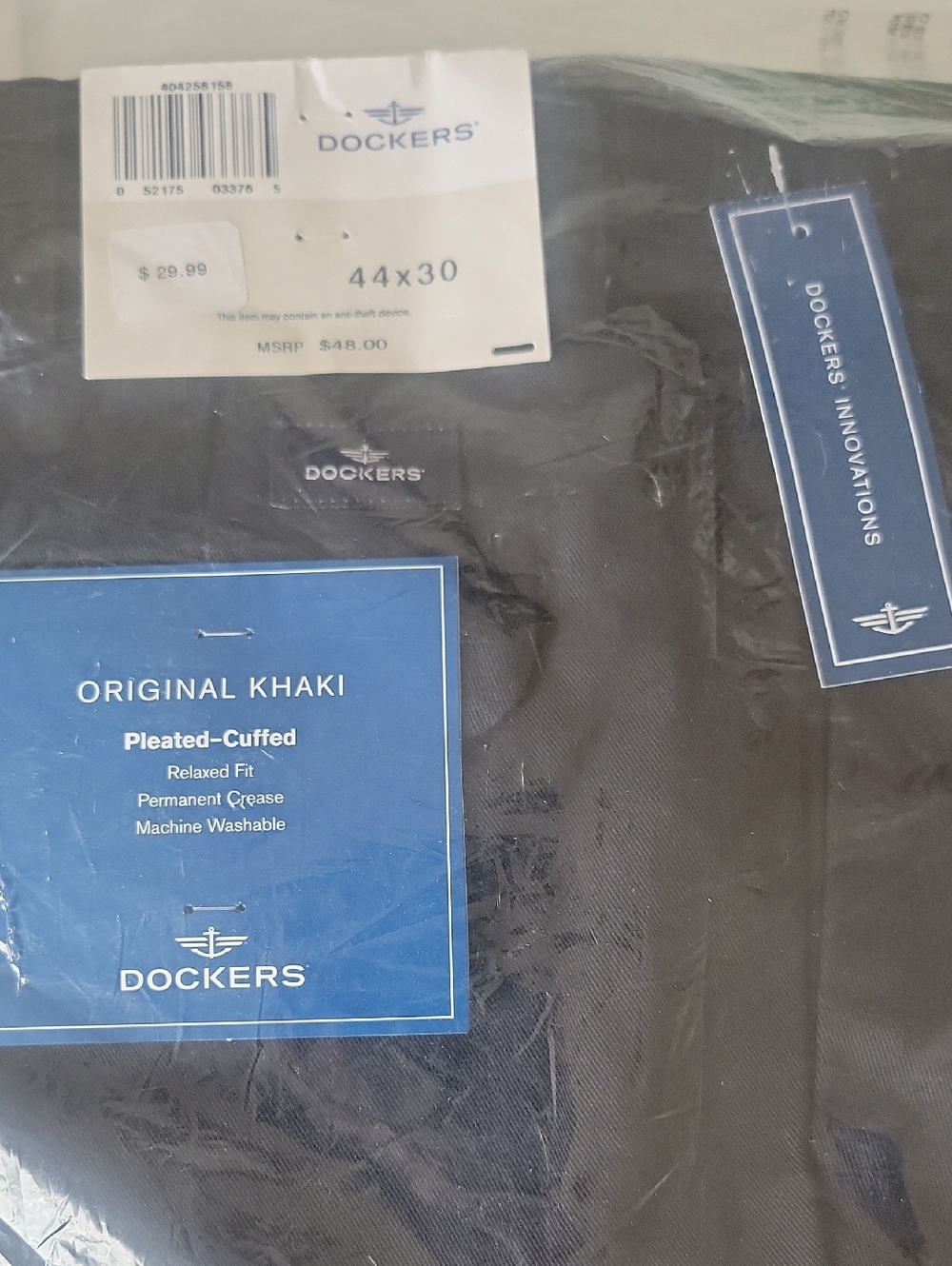Dockers Original Khaki NWT Pleated-Cuffed Pants - Black, Size 44 X 30.